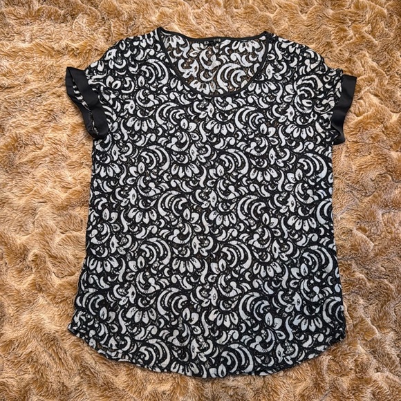 Express Black and White Patterned Women's Top size L - Picture 6 of 13